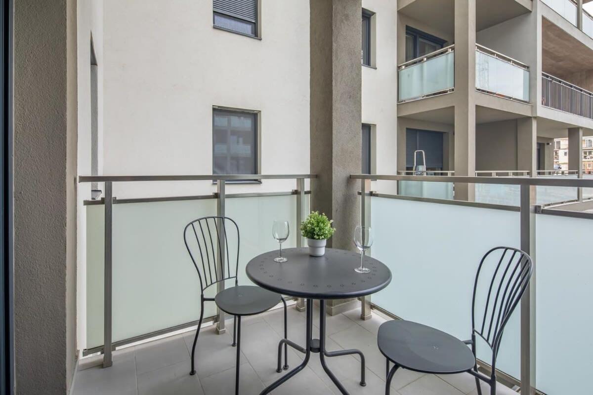 Central - New - Cozy Stay Budapeste Exterior foto